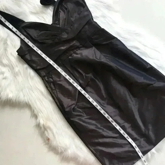 Banana Republic Sleeveless Sheath Dress w/ Pockets - Picture 3 of 6